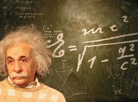 L'explication du monde par les mathématiques Comment Albert Einstein a-t-il permis des avancés extraordinaires dans le monde de la science.